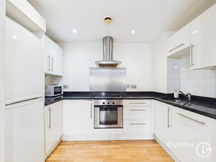 2 Bedroom Flat To Rent In Ilford Hill, Icon Building, IG1