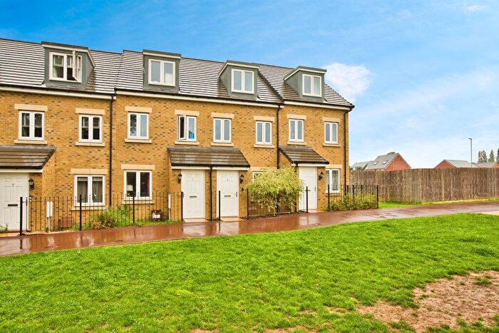 3 Bedroom Semi Detached House For Sale In Pipit Way, Houndstone, Yeovil, BA22