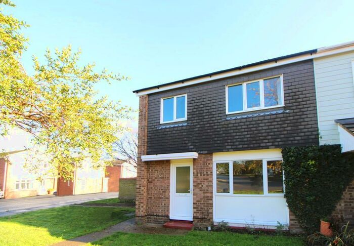 3 Bedroom Semi-Detached House To Rent In Wells Road, Colchester, CO1