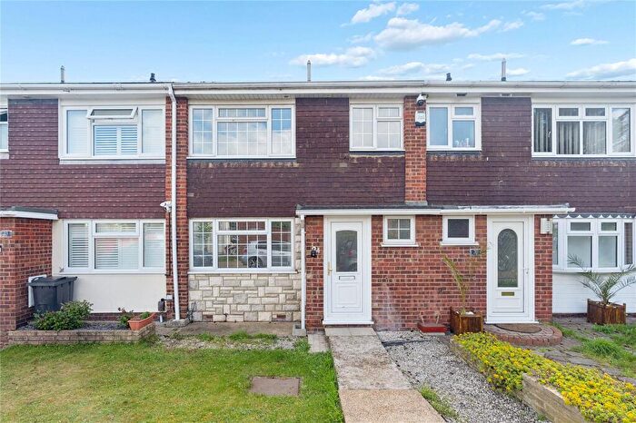 3 Bedroom Terraced House For Sale In Crownmead Way, Romford, Essex, RM7