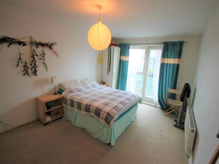 1 Bedroom Flat To Rent In Alexandra Wharf, Darwen Place, London, E2