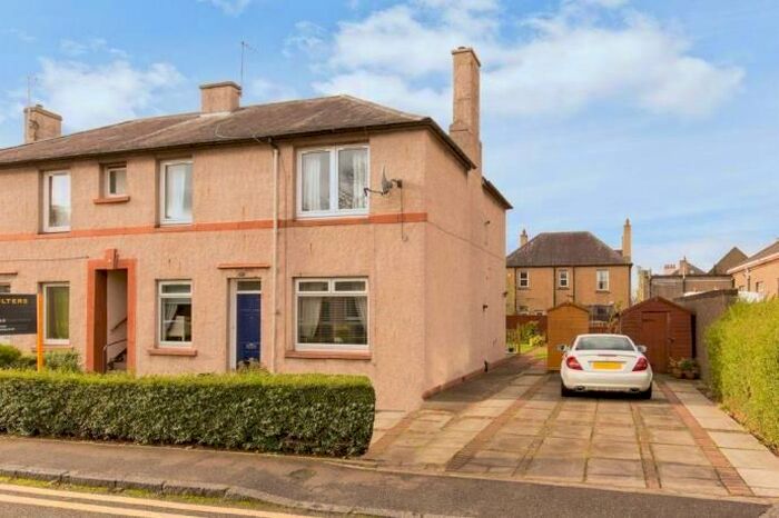 2 Bedroom Flat To Rent In Featherhall Place, Edinburgh, EH12