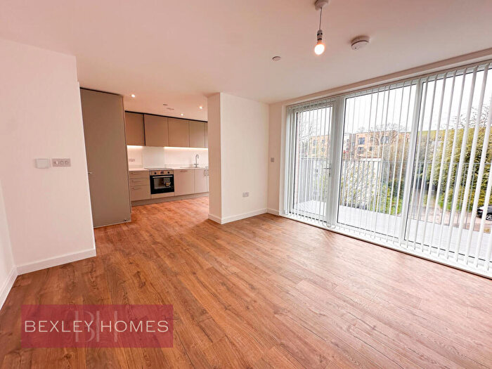 2 Bedroom Flat To Rent In Liberty Court, Stone, Dartford, DA2