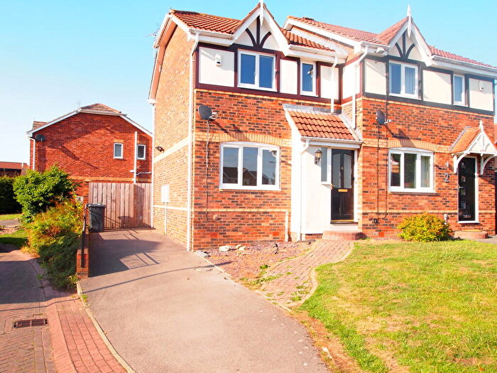 2 Bedroom Semi-Detached House To Rent In Greenway, Kiveton Park, S26