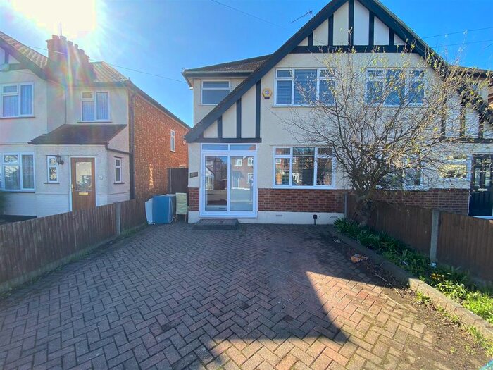 3 Bedroom Semi-Detached House To Rent In Misbourne Road, Hillingdon, UB10