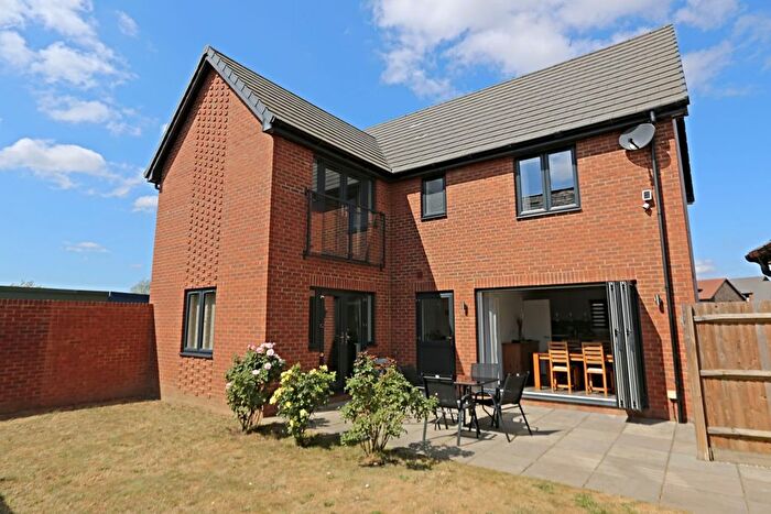 4 Bedroom Detached House For Sale In Brimstone Drive, Faversham, ME13