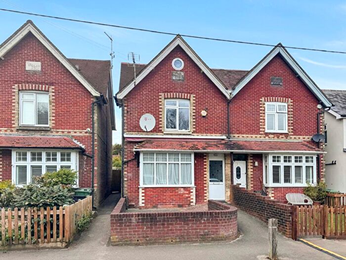 2 Bedroom Flat To Rent In Woolmer Cottages Petersfield Road, Greatham, Hampshire, GU33