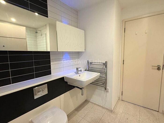 2 Bedroom Apartment To Rent In Skyline Central, Goulden Street, Manchester, M4