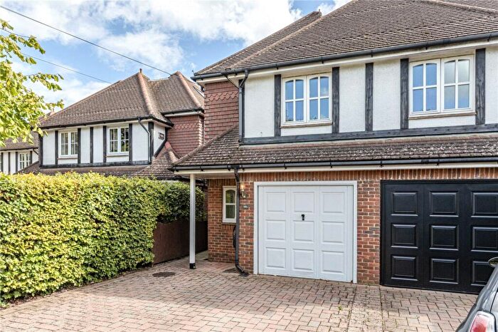 4 Bedroom Semi Detached House For Sale In Rydens Road, Walton-on-Thames, Surrey, KT12