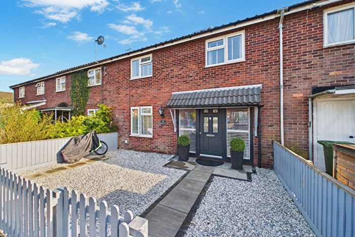 3 Bedroom Terraced House For Sale In Rowan Close, Thetford, IP24