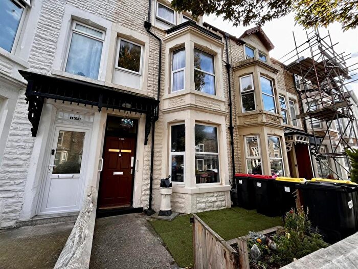 2 Bedroom Flat To Rent In Chatsworth Road, Morecambe, LA3
