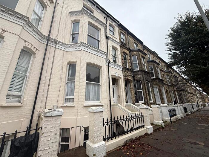 2 Bedroom Flat To Rent In Tisbury Road, Hove, BN3