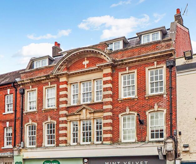 2 Bedroom Apartment To Rent In St George Court, High Street, Winchester, SO23