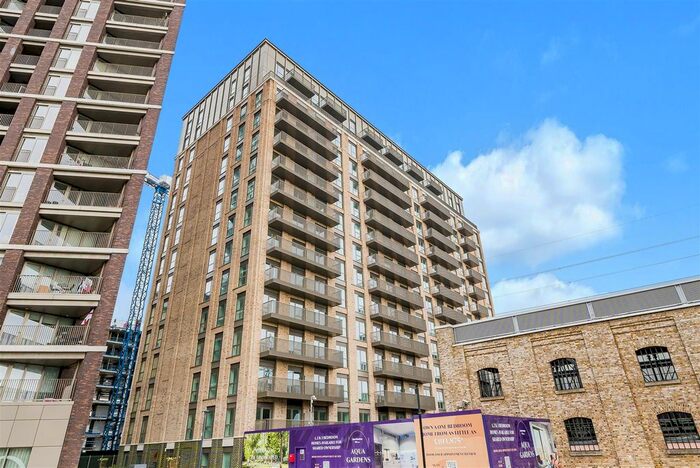 1 Bedroom Flat To Rent In Galleria House, Royal Eden Docks, Western Gateway, Custom House, E16