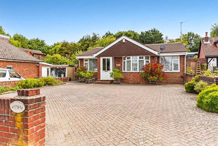 4 Bedroom Detached Bungalow For Sale In Stakes Hill Road, Waterlooville, PO7
