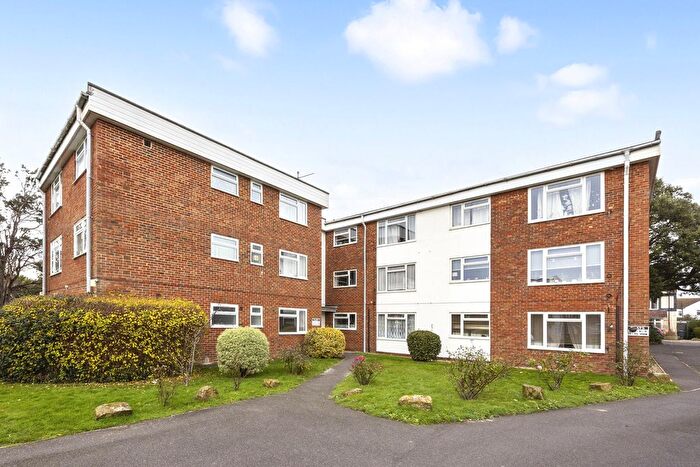 2 Bedroom Flat For Sale In Seaview Court, Rowlands Road, Worthing, BN11