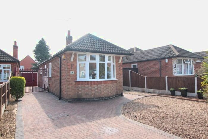 2 Bedroom Bungalow To Rent In Revesby Gardens, Nottingham, NG8