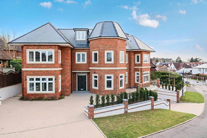 5 Bedroom Detached House For Sale In Weybridge Park, Weybridge, KT13