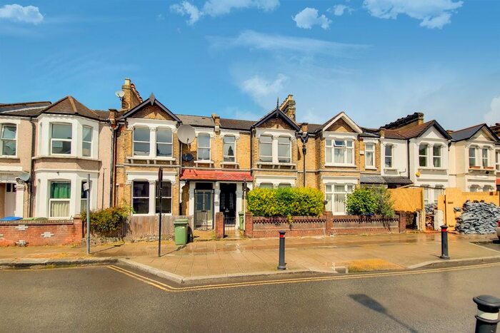 1 Bedroom Flat To Rent In Ivydale Road, Peckham, SE15