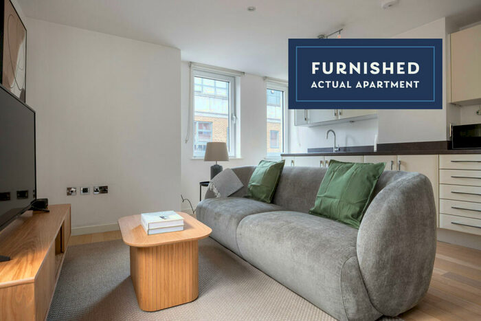 2 Bedroom Apartment To Rent In Britannia Walk, London, , Uk, N1