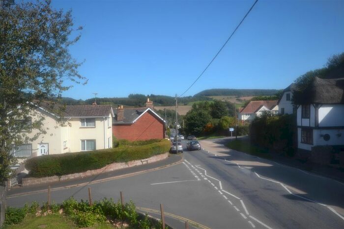 2 Bedroom Flat To Rent In High Street, Newton Poppleford, Sidmouth, EX10