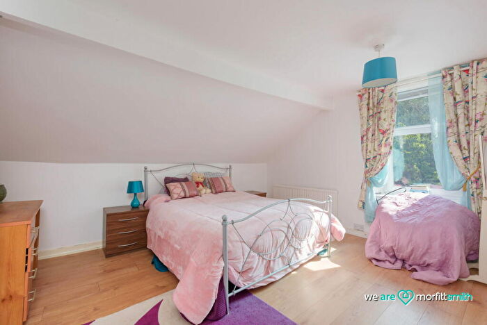 3 Bedroom End Of Terrace House For Sale In Middlewood Road North, Oughtibridge, S35