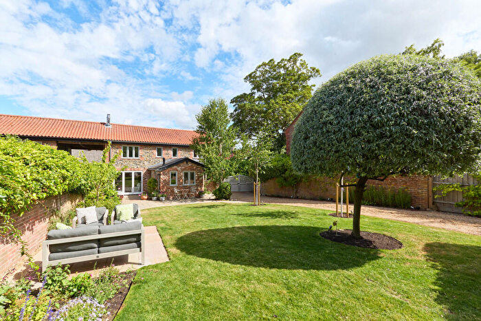 4 Bedroom Barn Conversion For Sale In Ashley, Newmarket, CB8