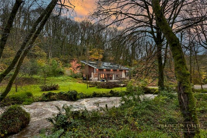 7 Bedroom Country House For Sale In St. Blazey, Par, Cornwall, PL24