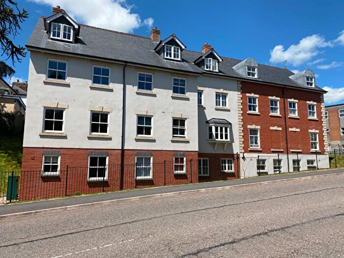 2 Bedroom Property To Rent In Beck's Square, Tiverton, EX16