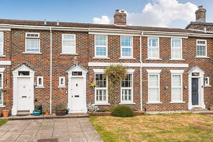 3 Bedroom Terraced House For Sale In Heathfield Park, Midhurst, GU29