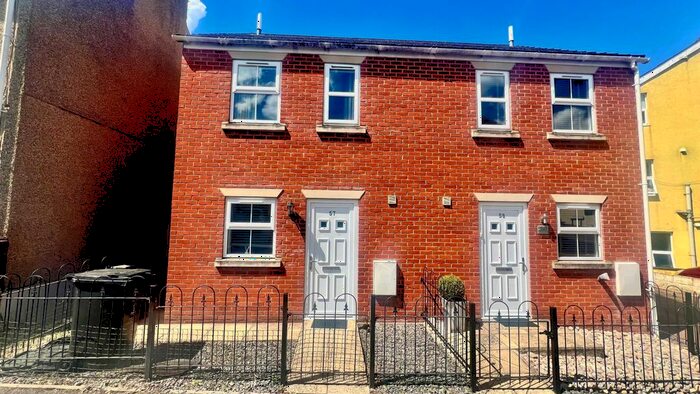 2 Bedroom Semi-Detached House To Rent In Swindon Road, Swindon, SN1