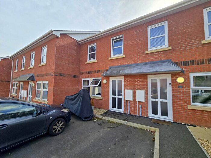 3 Bedroom Terraced House For Sale In Ackland Close, Bideford, EX39