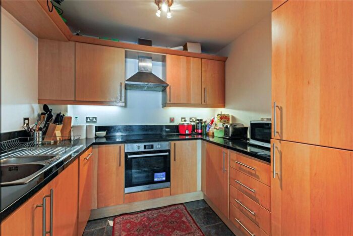 1 Bedroom Flat To Rent In Lowry House, Canary Central, Cassilis Road, E14