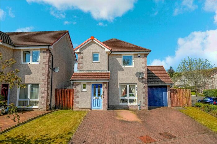 3 Bedroom Detached House For Sale In Ivy Leaf Place, Lennoxtown, Glasgow, G66