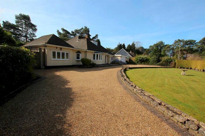 1 Bedroom Flat To Rent In Lone Pine Drive, West Parley, Ferndown, BH22