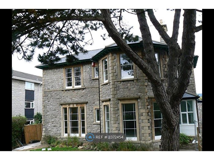 2 Bedroom Flat To Rent In Heathfield, Weston-Super-Mare, BS23