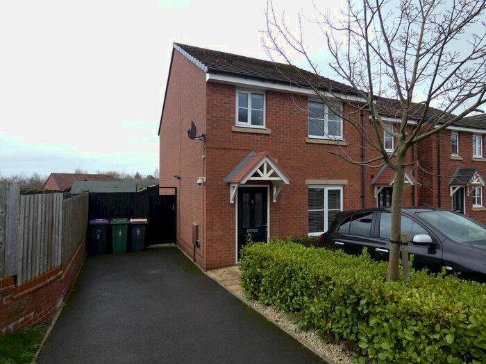 3 Bedroom Semi-Detached House To Rent In Pains Lane, St. Georges, Telford, TF2