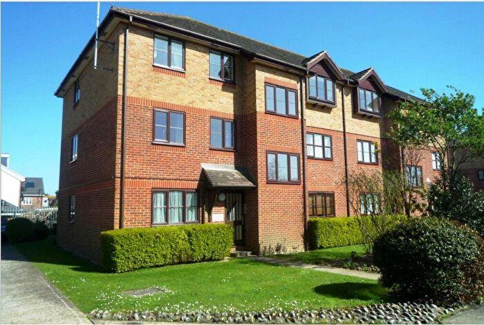 1 Bedroom Flat To Rent In Dorking Court, Rustington, BN16