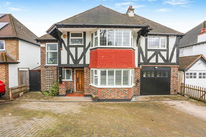 4 Bedroom Detached House For Sale In Anne Boleyns Walk, Cheam Village, SM3