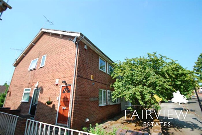 2 Bedroom Apartment To Rent In Clumber Crescent South, Nottingham, NG7