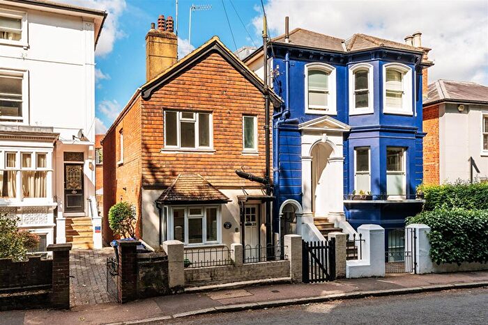 4 Bedroom Semi-Detached House For Sale In Horsham Road, Dorking, RH4