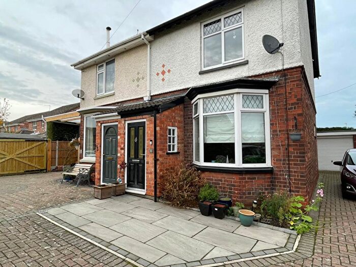 3 Bedroom Semi-Detached House For Sale In Baffam Gardens, Selby, YO8