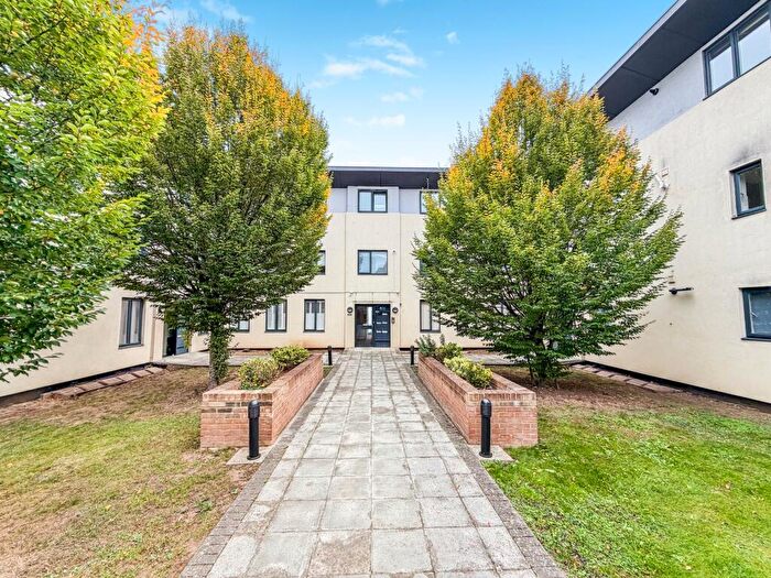 2 Bedroom Flat For Sale In Mottingham Court, Sidcup Road, Mottingham, SE9