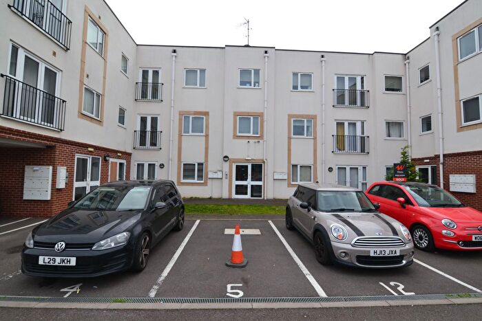 2 Bedroom Flat To Rent In Lichfield House, Lichfield Road, Willenhall, WV12