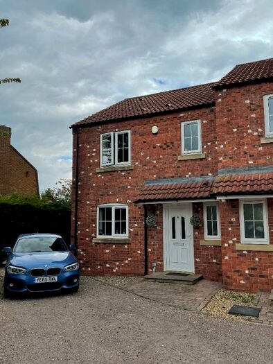 3 Bedroom Semi-Detached House To Rent In Fen Road, Billinghay, LN4