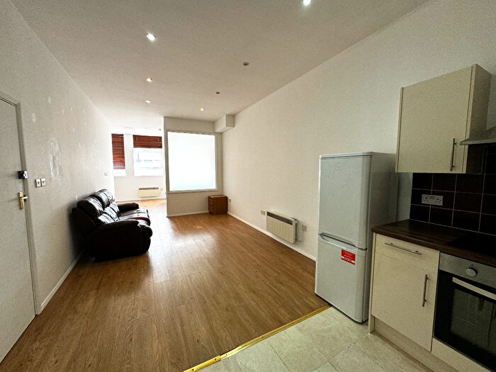 Studio To Rent In The Broadway, Crawley, West Sussex, RH10