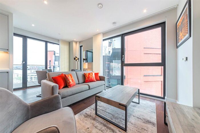 1 Bedroom Apartment To Rent In Avalon Point, Silvocea Way, London, E14