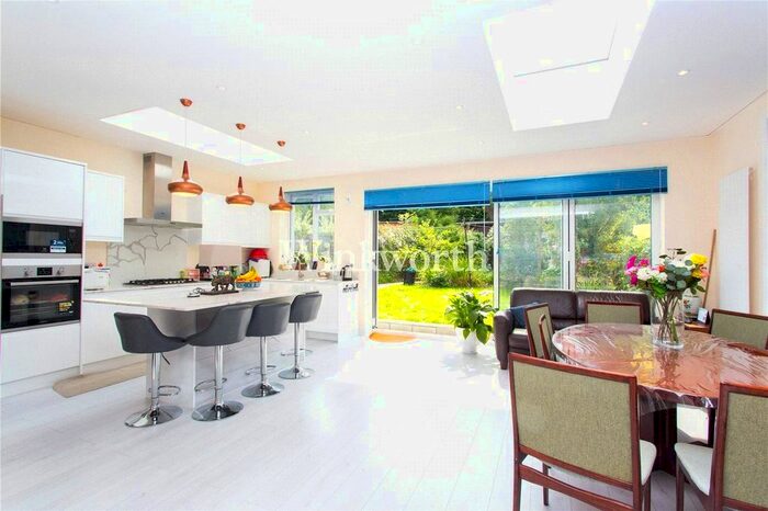 5 Bedroom Semi-Detached House To Rent In Middleton Road, Hampstead Garden Suburb, London, NW11