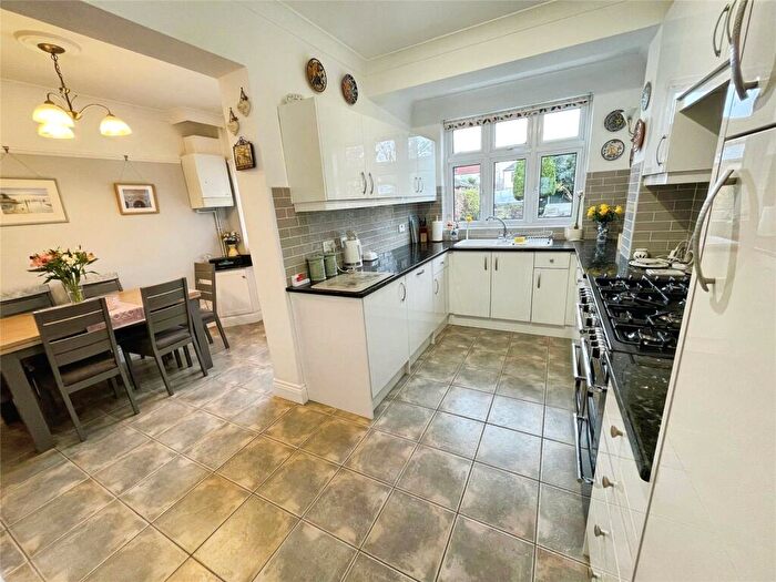 5 Bedroom Semi Detached House For Sale In Keswick Avenue, Hornchurch, RM11