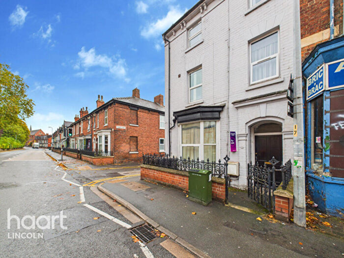 4 Bedroom Terraced House For Sale In Monks Road, Lincoln, LN2